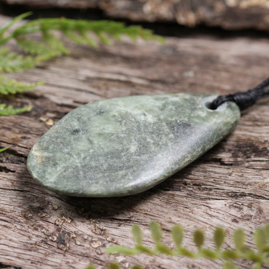 NZ Greenstone Small Freeform Pendant Hapopo Pounamu