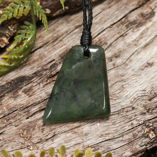 NZ Greenstone XSmall Freeform Toki Pendant (BN180) Hapopo Pounamu