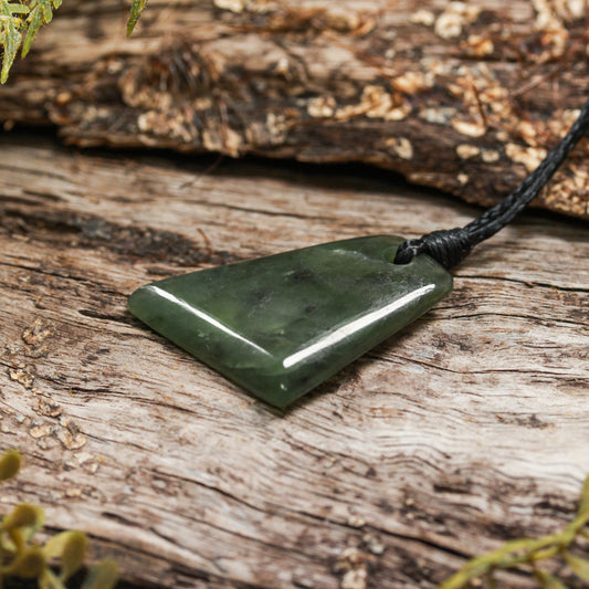 NZ Greenstone XSmall Freeform Toki Pendant (BN180) Hapopo Pounamu
