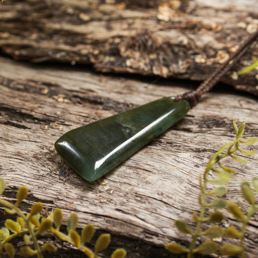 NZ Greenstone Small Freeform Toki Pendant (BN183) Rimu Pounamu