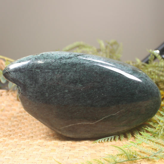 Freeform Serpentine Pounamu Sculpture - NZ Greenstone