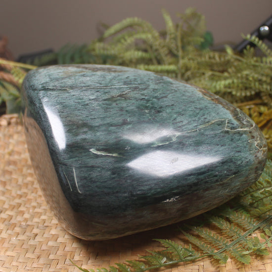 Freeform Serpentine Pounamu Sculpture - NZ Greenstone