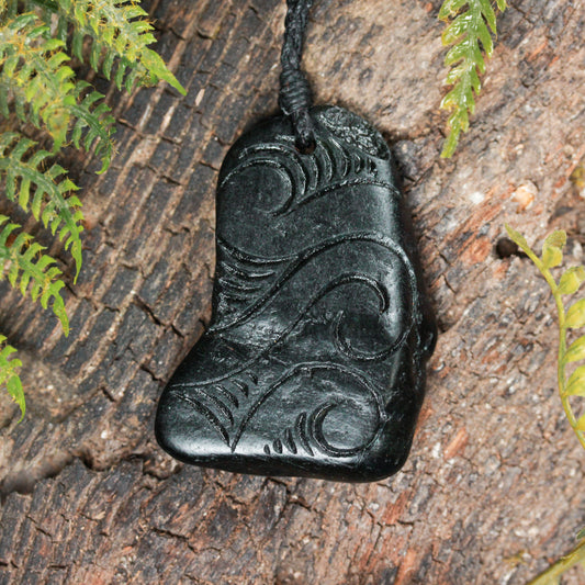 NZ Serpentine Small Freeform Pendant (BP774)