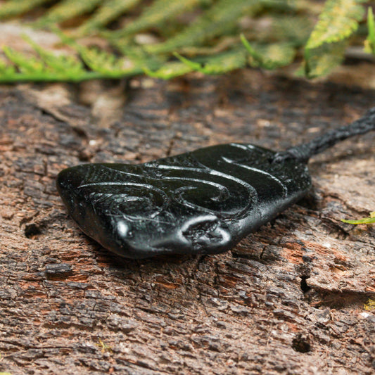 NZ Serpentine Small Freeform Pendant (BP774)