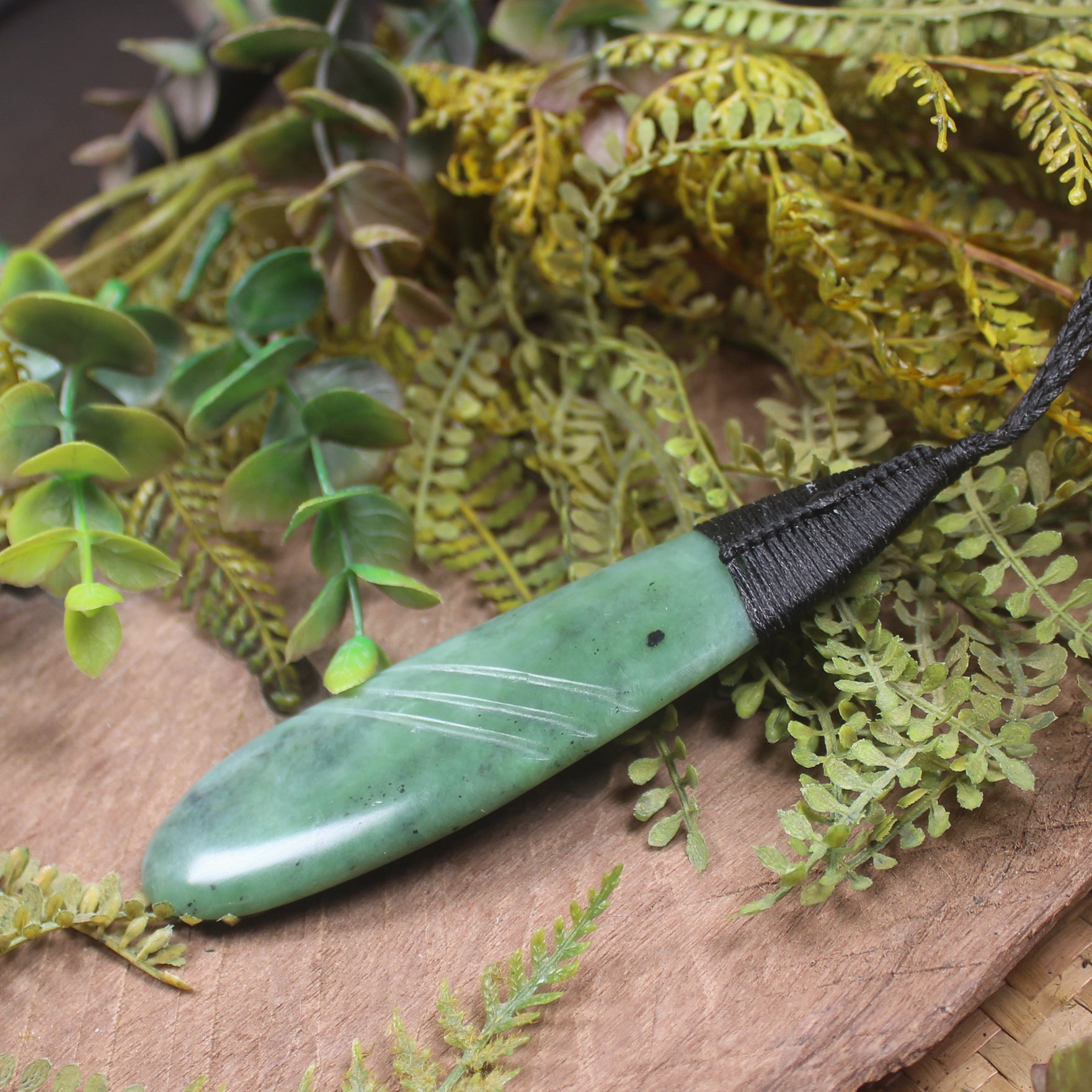 Hapopo Pounamu Roimata Pendant - NZ Greenstone