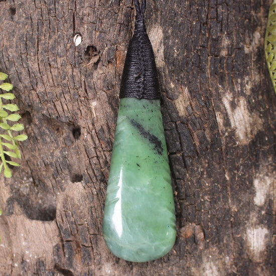 Roimata Teardrop carved from Inanga Pounamu - NZ Greenstone