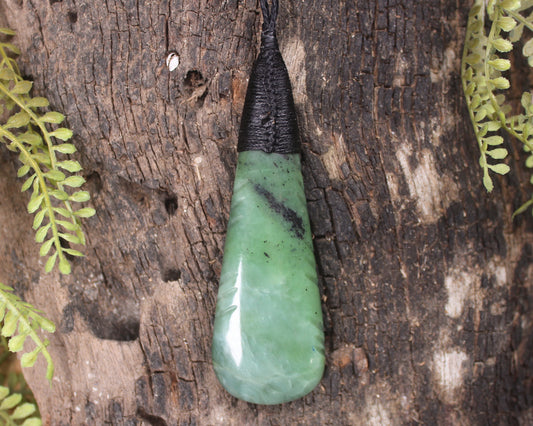 Roimata Teardrop carved from Inanga Pounamu - NZ Greenstone