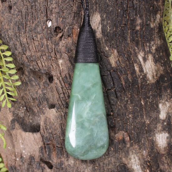 Roimata Teardrop carved from Inanga Pounamu - NZ Greenstone