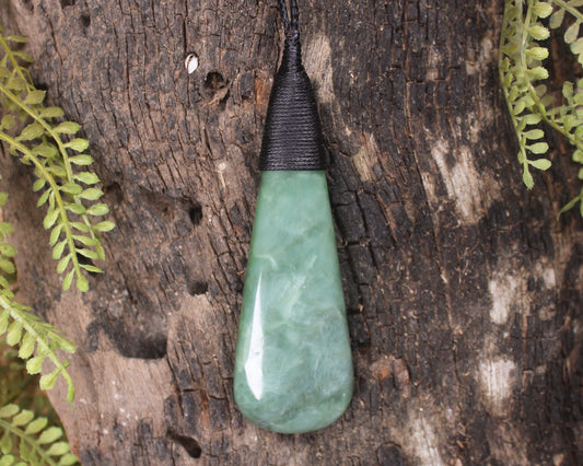Roimata Teardrop carved from Inanga Pounamu - NZ Greenstone