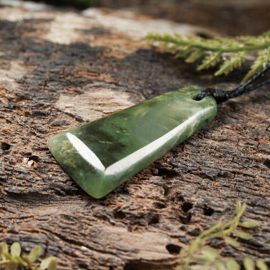 NZ Greenstone Small Freeform Toki Pendant (BP771) Hapopo Pounamu