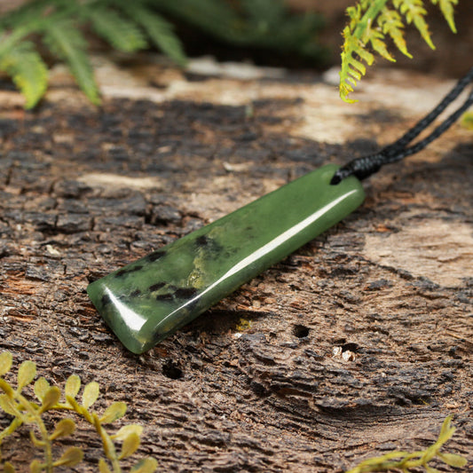 NZ Greenstone Small Freeform Toki Pendant (BP768) Hapopo Pounamu