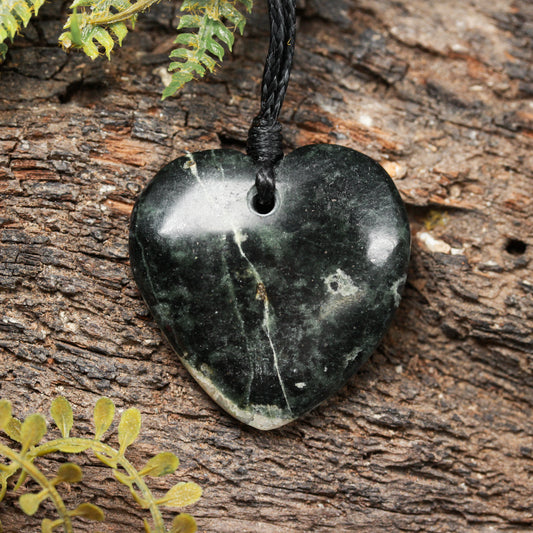 NZ Serpentine Small Freeform Heart Pendant (BP766)