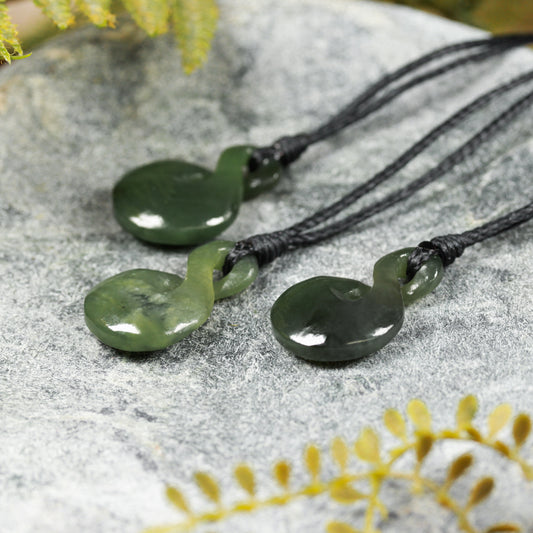 NZ Greenstone XSmall Twist Pendant (BN189) Kawakawa Pounamu
