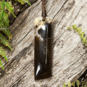 NZ Manaia Stone Small Freeform Toki Pendant (BP837)