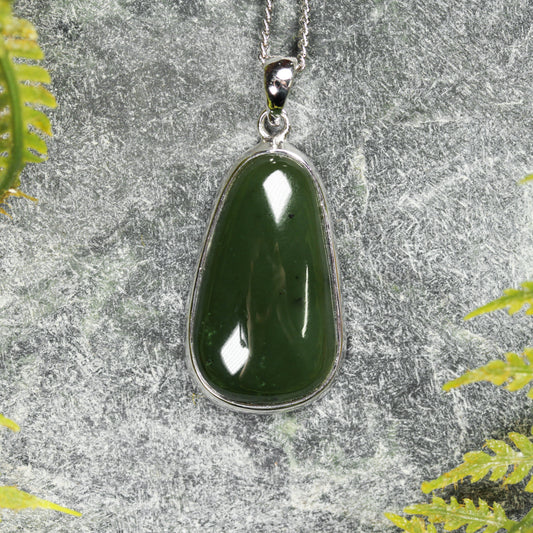 NZ Greenstone Medium Sterling Silver Pendant (BP864) Kawakawa Pounamu