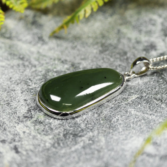 NZ Greenstone Medium Sterling Silver Pendant (BP864) Kawakawa Pounamu