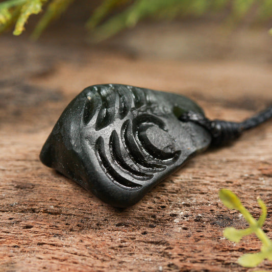 NZ Serpentine XSmall Freeform Pendant (BN215)