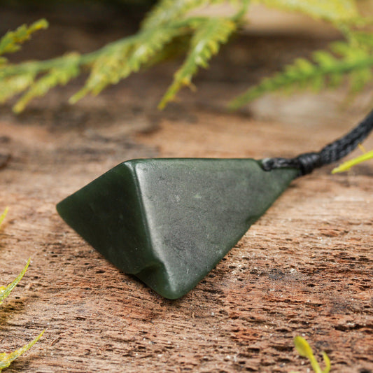 NZ Greenstone Small Freeform Pendant (BN429) Kawakawa Pounamu