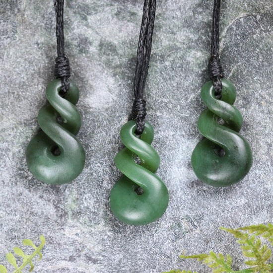NZ Greenstone XSmall Twist Pendant Kawakawa Pounamu