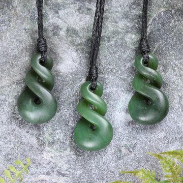 NZ Greenstone XSmall Twist Pendant Kawakawa Pounamu