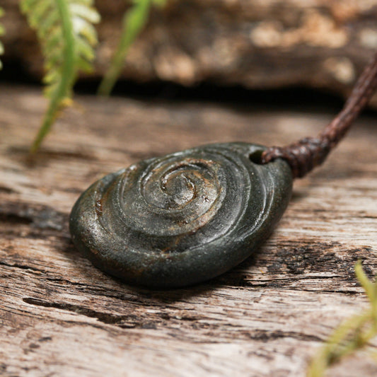 NZ Serpentine XSmall Freeform Pendant (BN217)