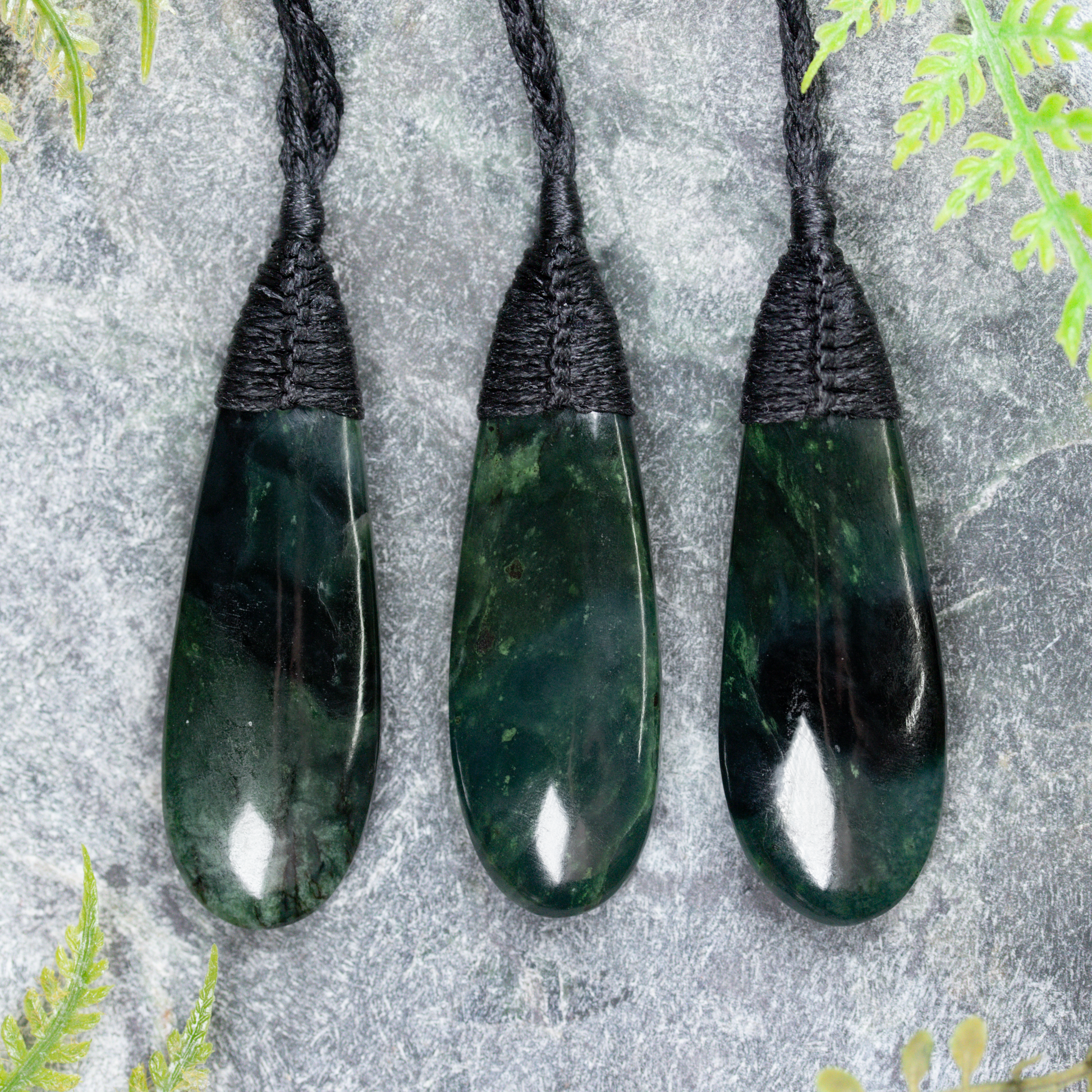 NZ Greenstone Small Roimata Pendant Kawakawa Pounamu