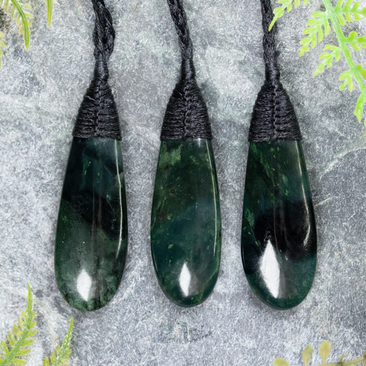 NZ Greenstone Small Roimata Pendant Kawakawa Pounamu