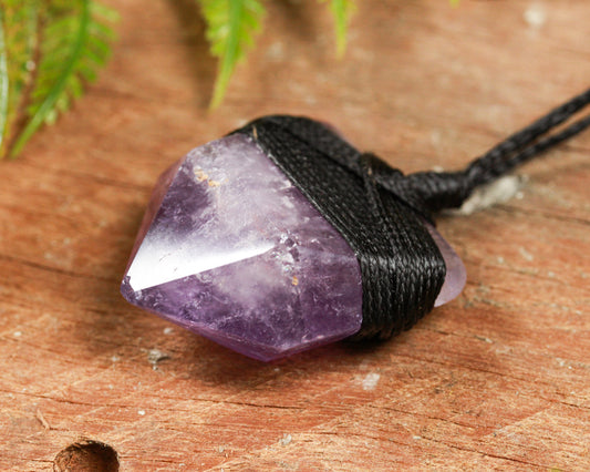 Amethyst Medium Point Pendant (S358)