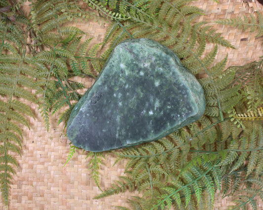 Freeform Kawakawa Pounamu Sculpture