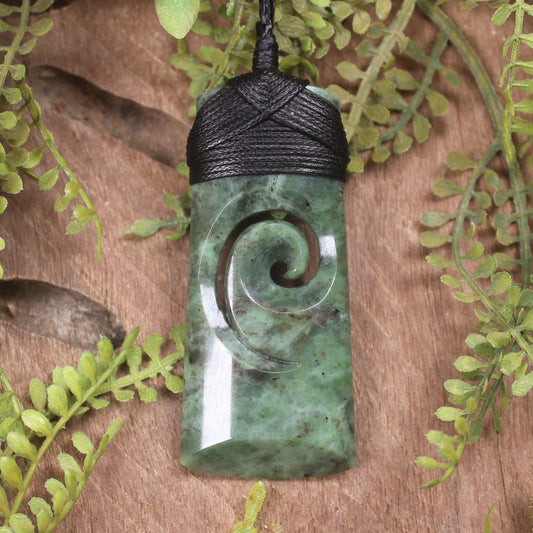 Hapopo Pounamu Toki with Koru - NZ Greenstone