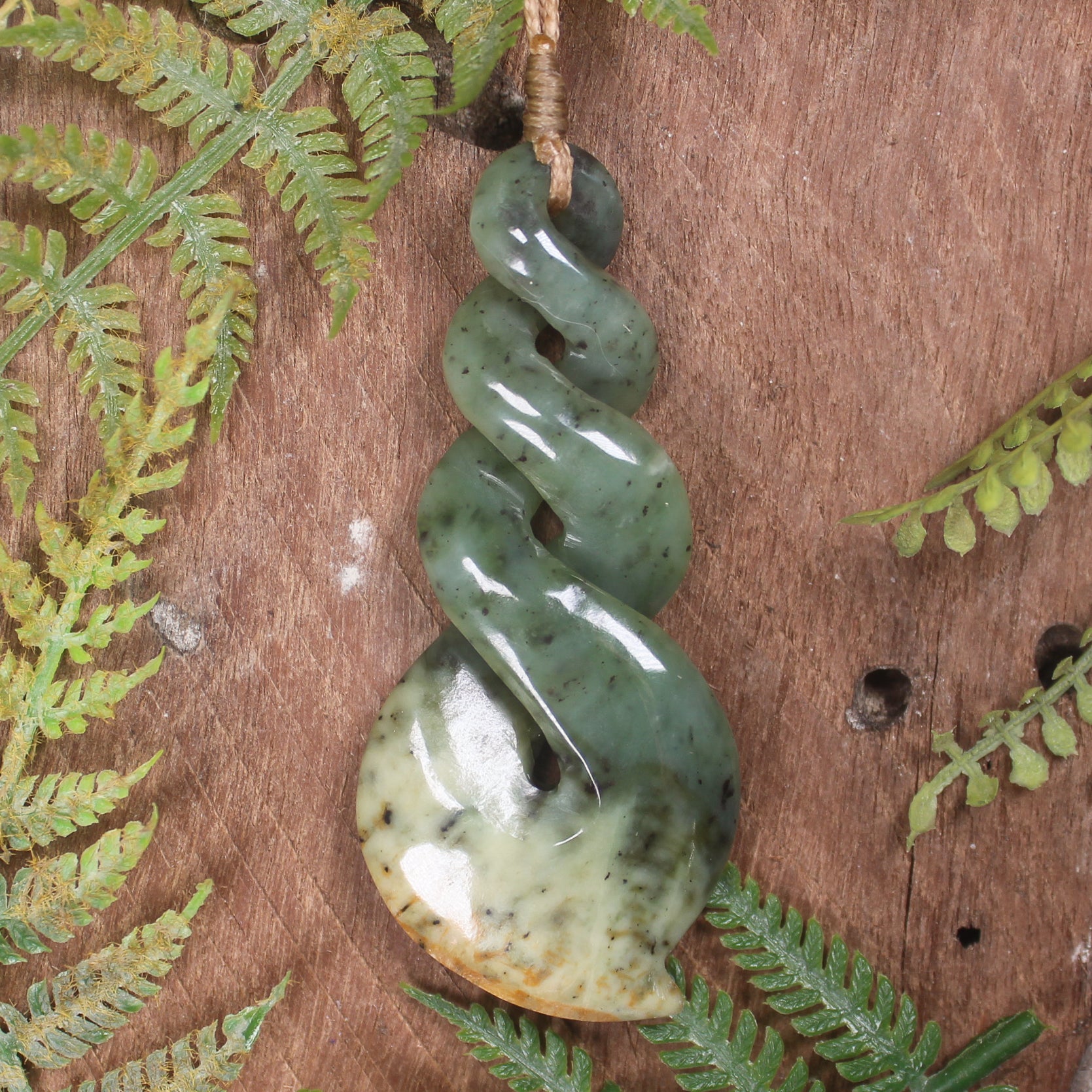 Twist or Pikorua carved from Flower Jade Pounamu - NZ Greenstone