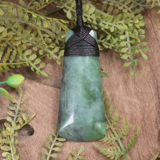 Hapopo pounamu roimata and toki pendants - NZ Greenstone