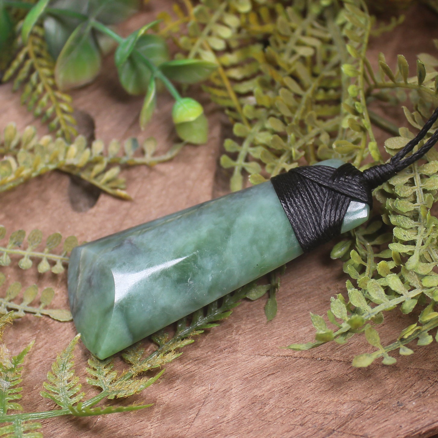 Hapopo pounamu roimata and toki pendants - NZ Greenstone