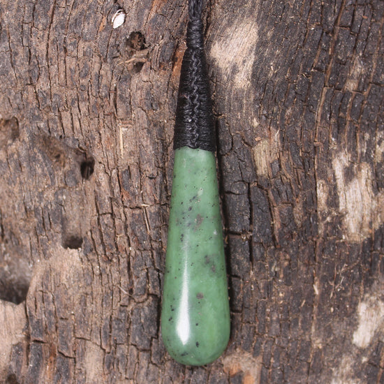 Roimata Teardrop carved from Hapopo Pounamu - NZ Greenstone