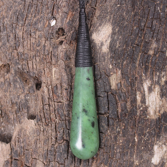 Roimata Teardrop carved from Hapopo Pounamu - NZ Greenstone
