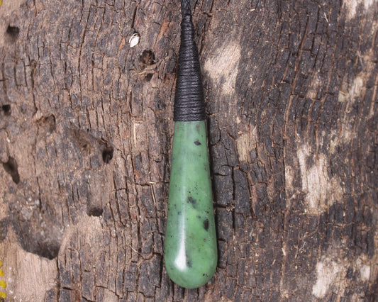 Roimata Teardrop carved from Hapopo Pounamu - NZ Greenstone