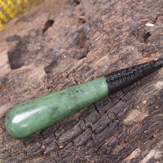 Roimata Teardrop carved from Hapopo Pounamu - NZ Greenstone