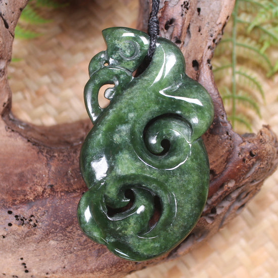 Manaia carved from Kawakawa Pounamu - NZ Greenstone