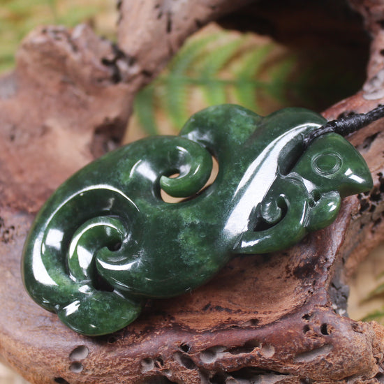 Manaia carved from Kawakawa Pounamu - NZ Greenstone