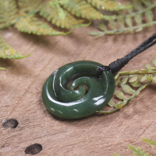 Kawakawa Pounamu Koru