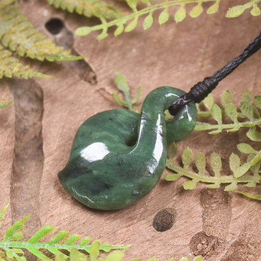 NZ Greenstone Small Twist Pendant (BX292) Hapopo Pounamu