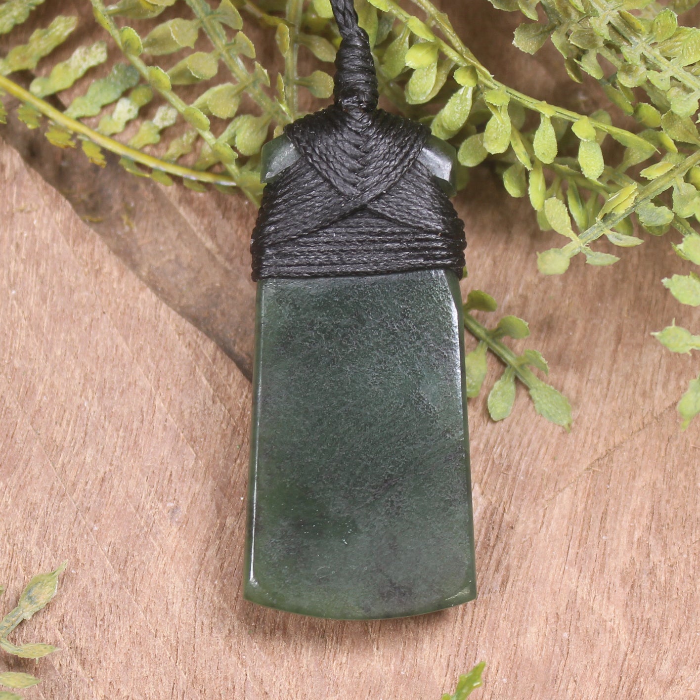Rimu Pounamu Toki - NZ Greenstone