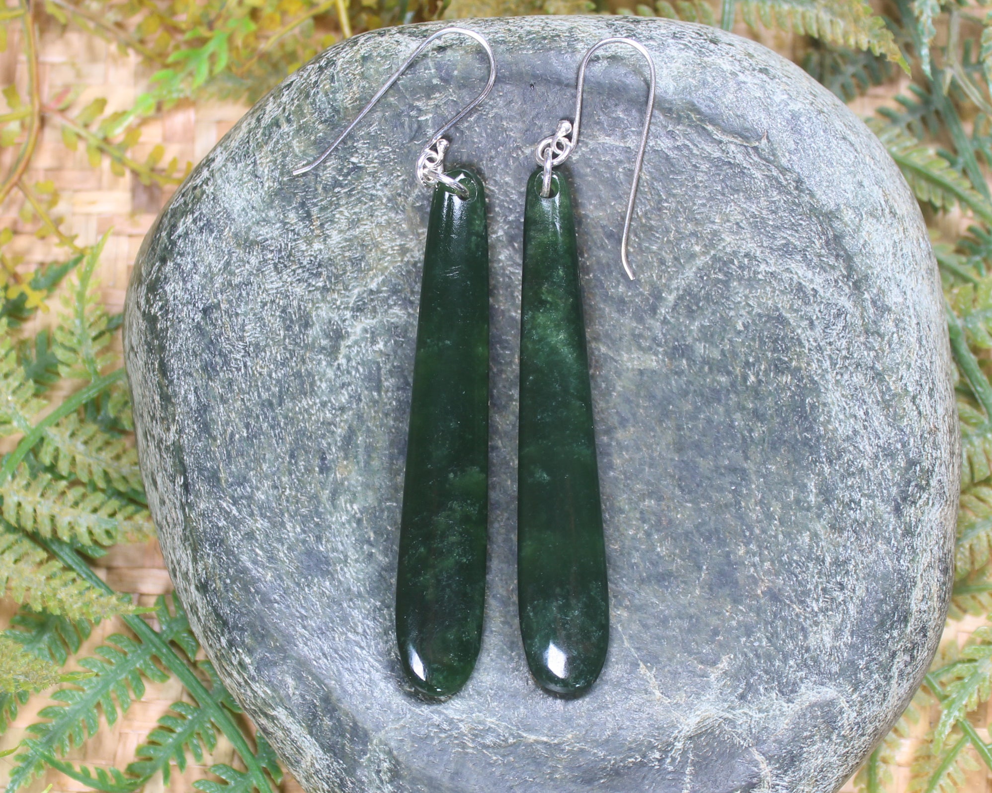 Roimata or Teardrop earrings carved from Kawakawa Pounamu - NZ Greenstone