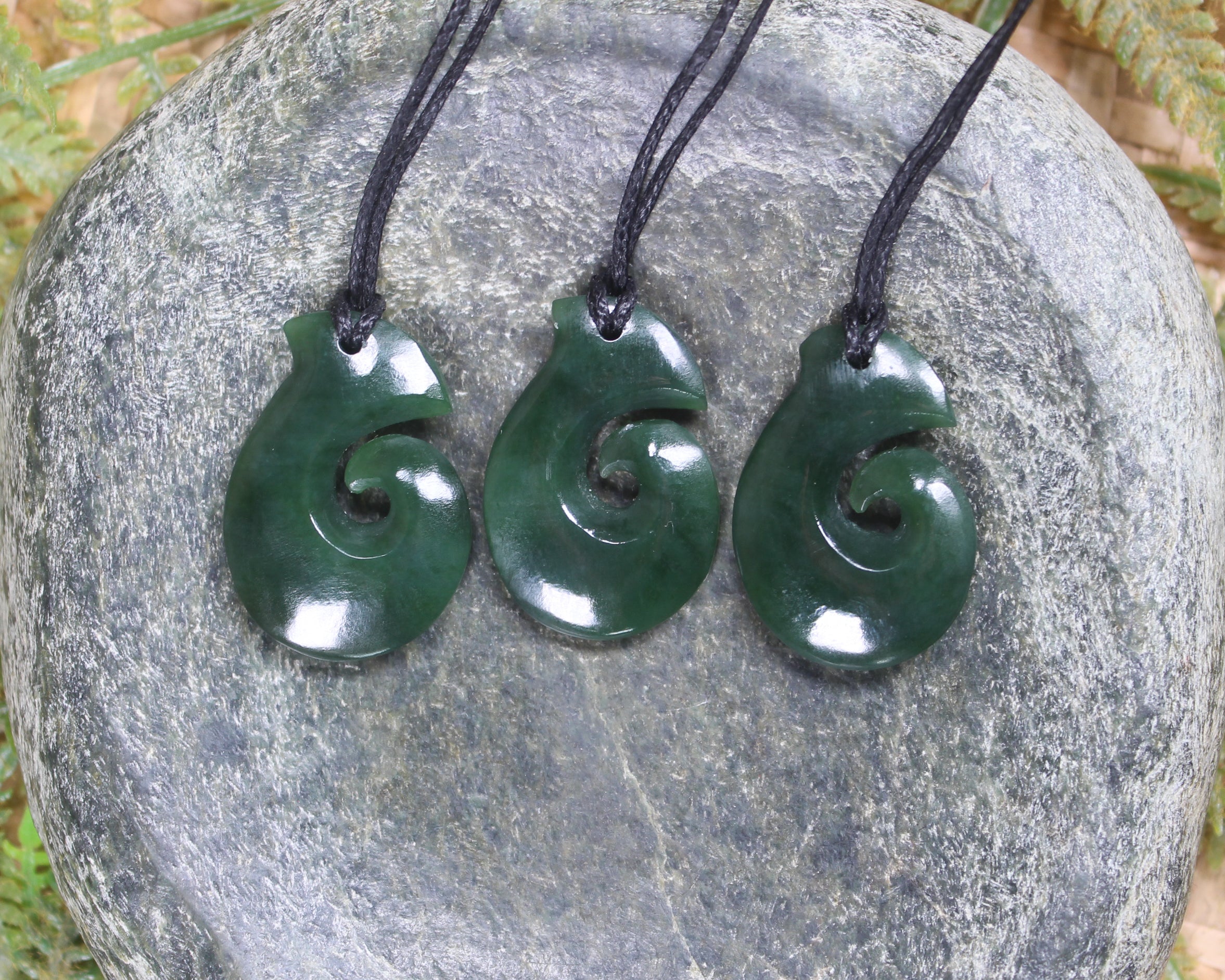 Hei Matau carved from Kawakawa Pounamu - NZ Greenstone