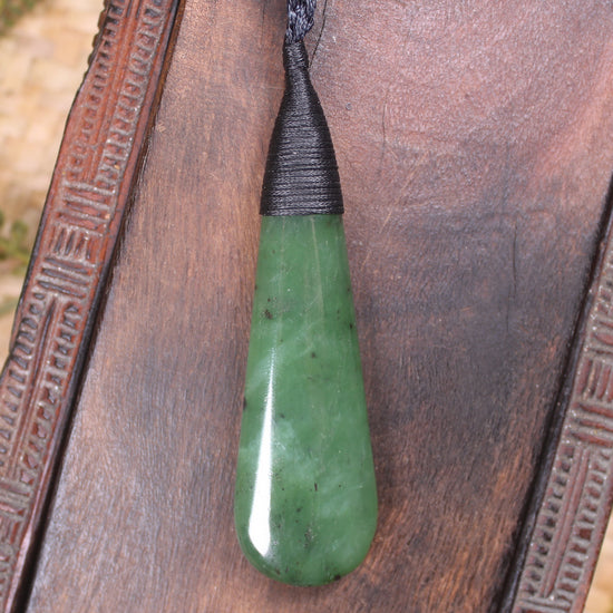 Roimata Teardrop carved from Hapopo Pounamu - NZ Greenstone