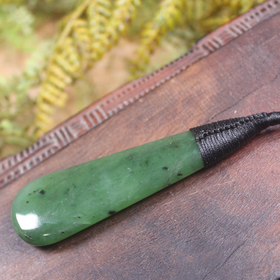 Roimata Teardrop carved from Hapopo Pounamu - NZ Greenstone