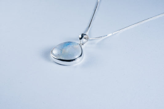 Rainbow Moonstone Sterling Silver Pendant 