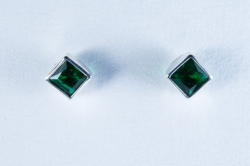 Emerald Sterling Silver Stud Earrings (AZ102)