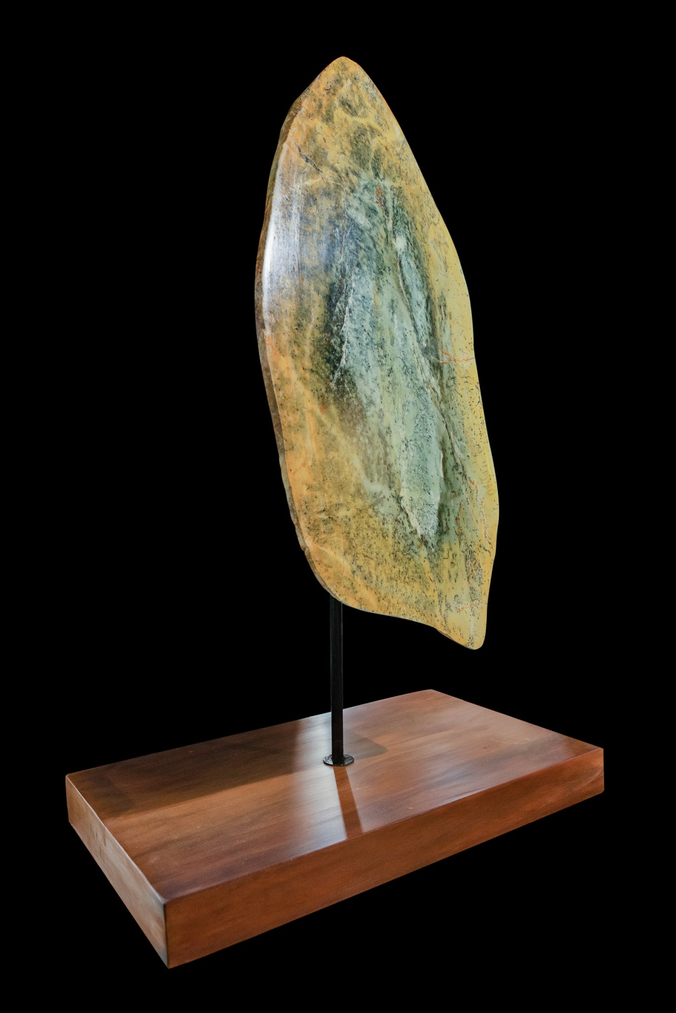 NZ Serpentine Sculpture (BH303)