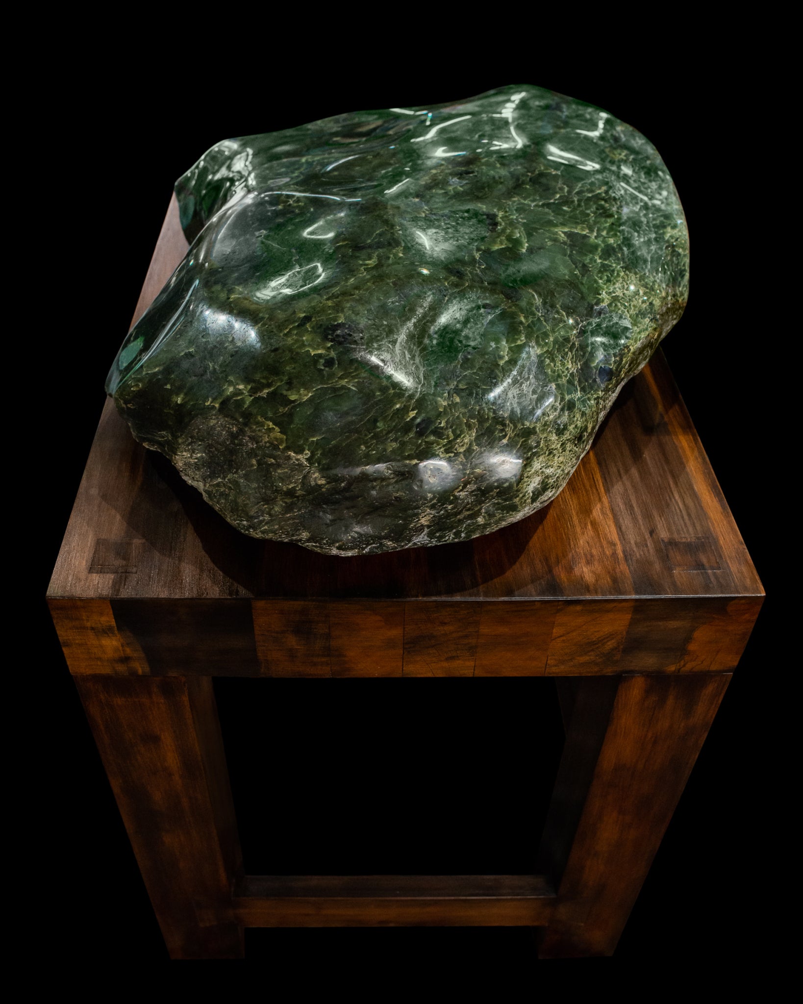 NZ Greenstone Freeform Sculpture (BH300) Rimu Pounamu
